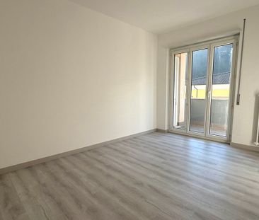 UP TO 3 MONTHS FREE – 3.5 ROOMS RENOVATED IN CHIASSO - Foto 1