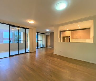 2 Bedroom Apartment with Timber Flooring - Photo 3