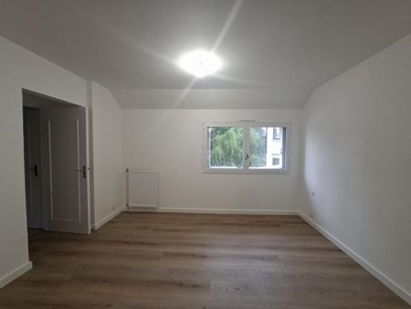 Appartement T5 à louer - 102 m² - Photo 2