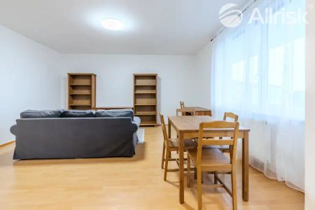 Pronájem bytu 2+kk 63 m - Fotografie 4