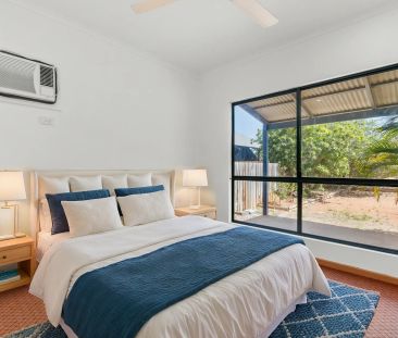 Available until mid January 2026 - Photo 5