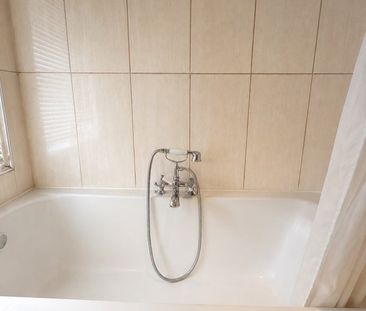 Room in a Shared Flat, St Michaels St, W2 - Photo 4