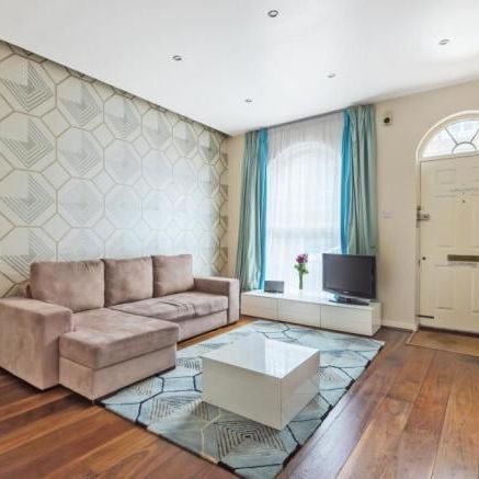 2 Bed Flat, Rotherhithe Street, SE16 - Photo 1