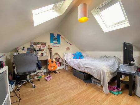 Pentyrch Street, Cathays - Photo 3