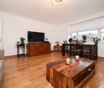 2 bedroom ground floor flat to rent - Photo 4