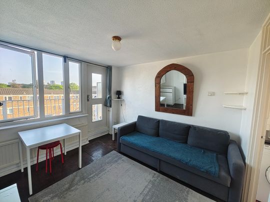 1 Bed Flat, Amina Way, SE16 - Photo 1