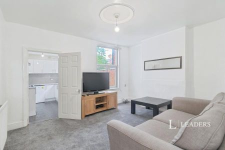 3 bedroom house to rent Roman Street, Leicester, Leicestershire, LE3 - Photo 2