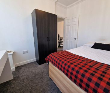 3 bedroom maisonette to rent - Photo 1