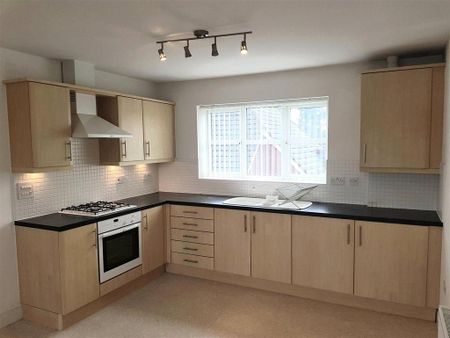 2 bedroom apartment to rent - Photo 4