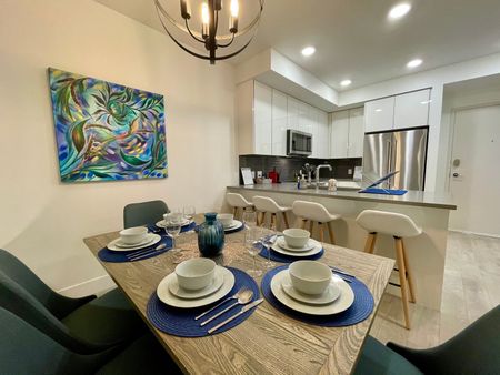 2 bed + den/2 bath at Ellis Parc - Photo 3