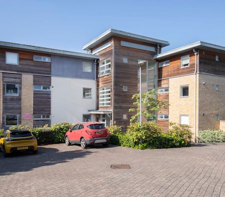 Valentin Court, Pinewood Drive, Cheltenham GL51 0GN - Photo 3