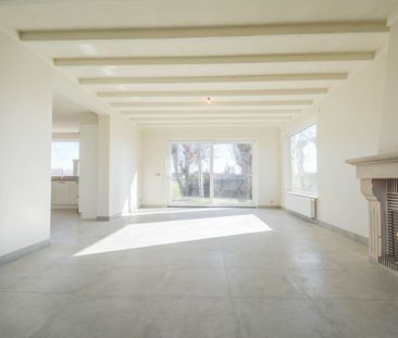 Aangename vrijstaande woning met drie slaapkamers in rustige omgeving. - Foto 6