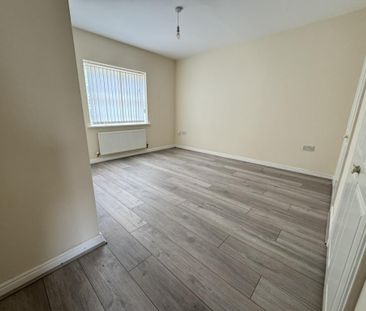 4 bedroom detached house to rent - Photo 5