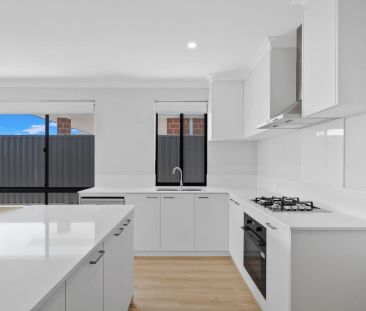 Brand New Coastal Living - Spacious 3 Bedroom, 2 Bathroom Home - Photo 2