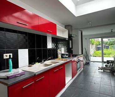 Woning te huur in Tournai voor € 850 met 3 slaapkamers - Photo 3