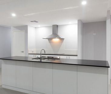 Gorgeous Family Home - Photo 6