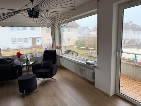 Helle charmante 3,5 Zimmer Wohnung mit Kachelofen - Photo 4