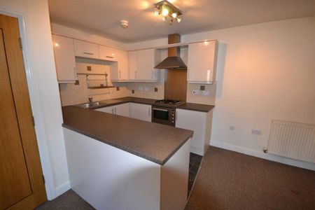 2 bed House - Mews for Rent - Photo 3