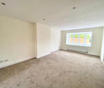 4 bedroom detached house to rent - Photo 4