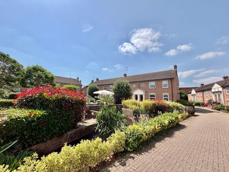 Eastgate Gardens, Taunton, Somerset - Photo 4