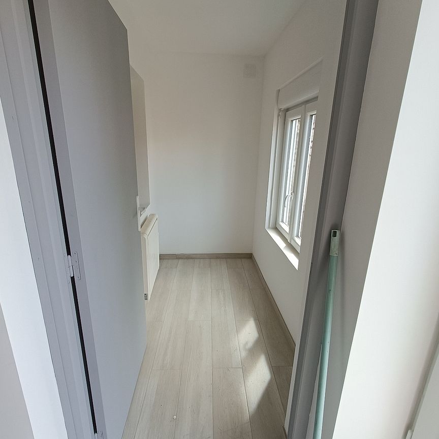 Un appartement en rez-de-chaussée - ANICHE - Photo 1