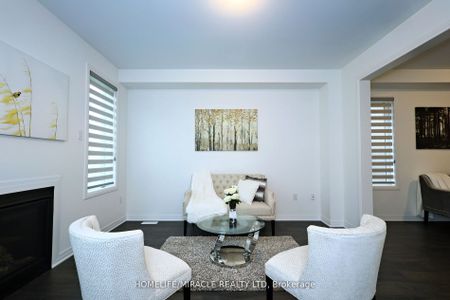 For Lease - 8 Copperhill Heights, Barrie, Ontario - Photo 3