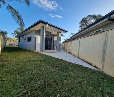 2 Bedroom Flat! Water Usage Included! - Photo 4