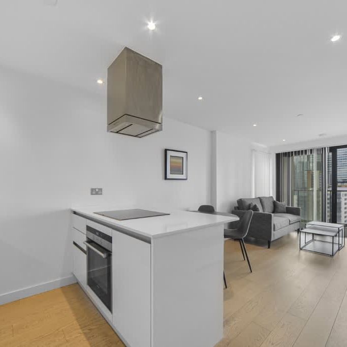 Horizons Tower, Yabsley Street E14 - Photo 1