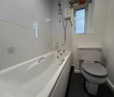 2 bedroom semi-detached house to rent - Photo 2