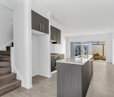 "BRAND NEW TOWNHOUSE - NEXT TO TRAIN STATION" - Photo 2