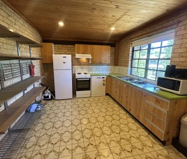 Cozy Furnished 2-Bedroom Unit in Beautiful Tyrolean - Photo 6