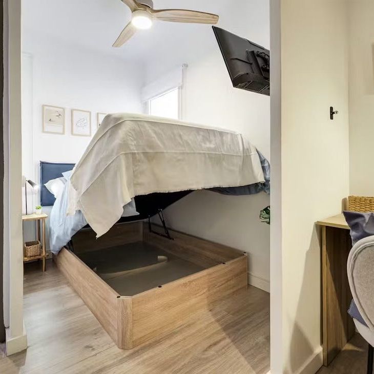 Passeig de Valldaura, Barcelona, Catalonia 08016 - Photo 1