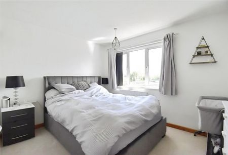 4 bedroom semi-detached to rent Priory Avenue, Swavesey - Photo 3