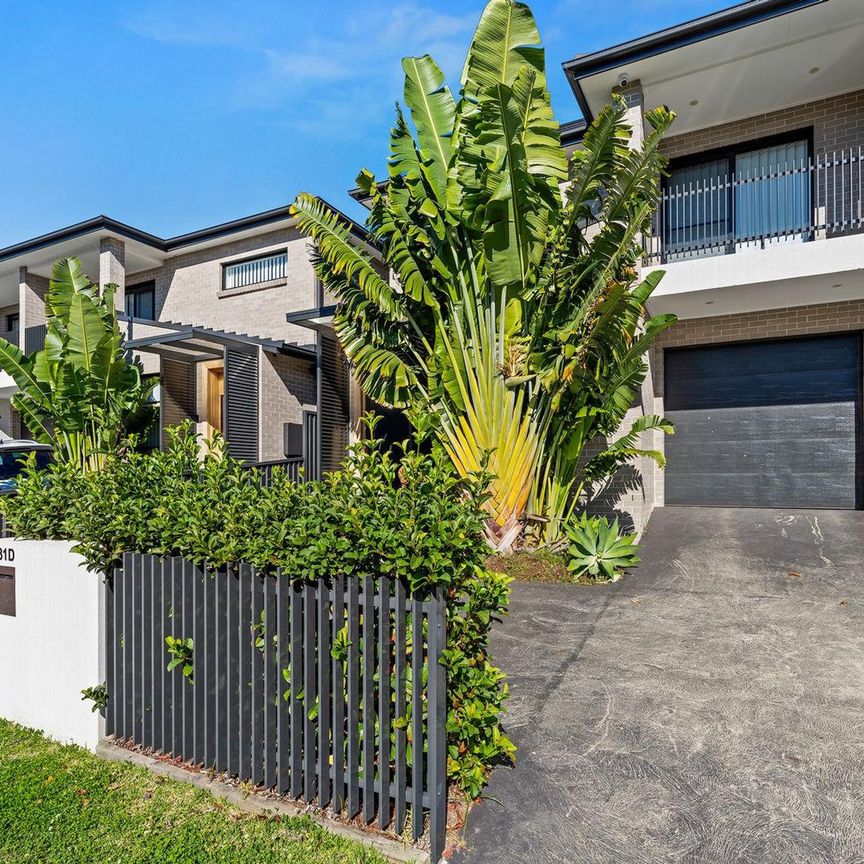 Four Bedroom Duplex with Pool - Photo 1