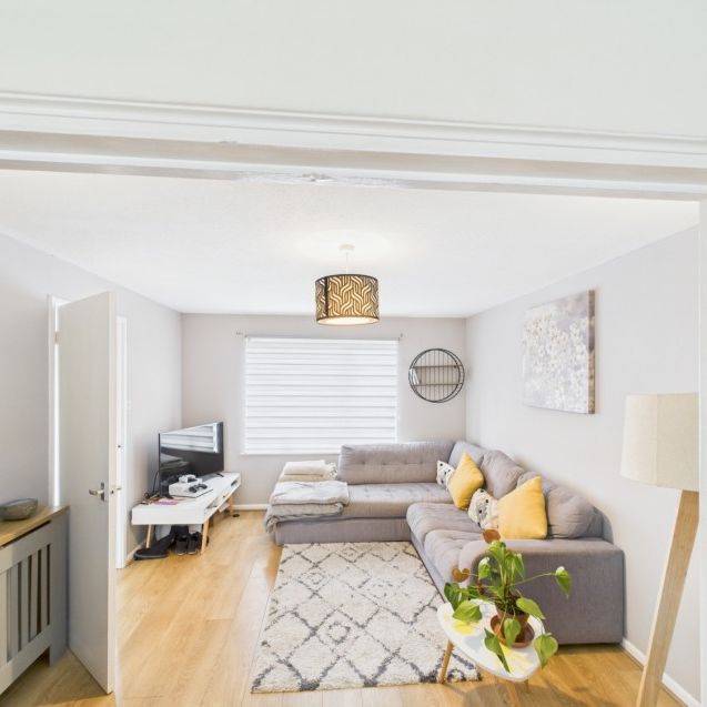 Shepherds Croft, Uplands, Stroud, GL5 - Photo 1