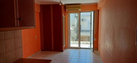 Studio/Γκαρσονιέρα για ενοικίαση Παντοκράτορος - Αρχαίο Ωδείο (Πάτρα) - Photo 3