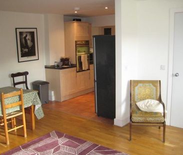 4 bedroom semi-detached house to rent - Photo 6