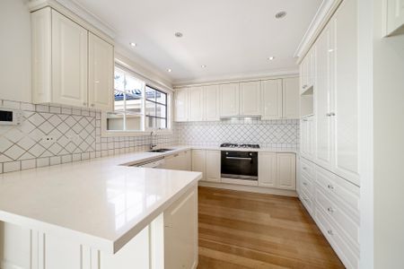 25 Lynch Street, Brighton VIC 3186 - House For Rent | Domain - Photo 5