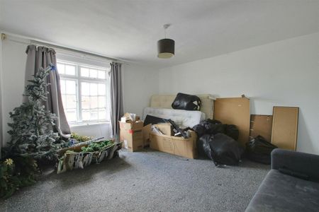 High Street, Kings Langley - Photo 5