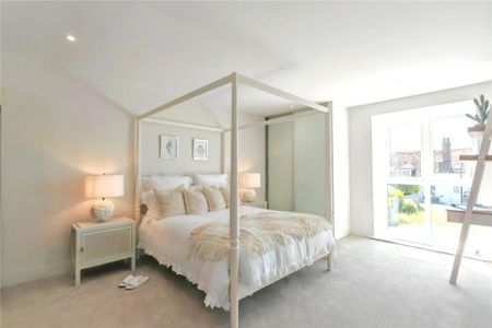 2 bedroom apartment to rent - Photo 4