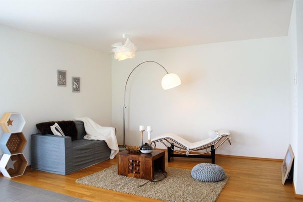 Helle und moderne 4,5-Zimmer-Erdgeschoss-Wohnung - Foto 1