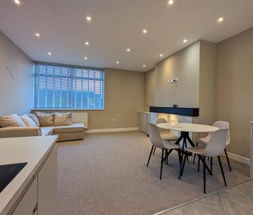 6 bedroom house to rent - Photo 2