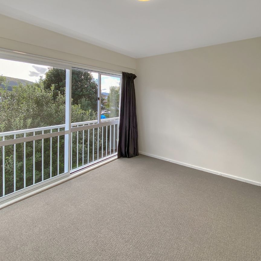 Riverside Gardens Apartment - Photo 1