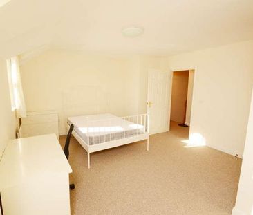 Schuster Road, Victoria Park, Manchester, M14 - Photo 6