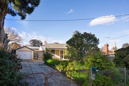 1 Atkinson Street, Bendigo - Photo 2