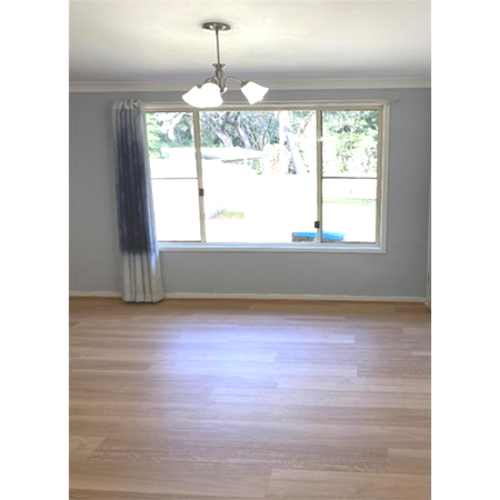 Spacious 3 Bedroom 2 bathroom family home. - Photo 2