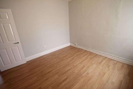 Mill Avenue, Uxbridge, UB8 - Photo 4