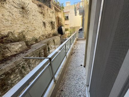 Καβάλα, Κέντρο. ΔΙΑΜΕΡΙΣΜΑ 65τ.μ. ΠΟΛΥ ΚΟΝΤΑ ΣΤΟ ΚΕΝΤΡΟ στον 1ο Όροφο Διπλοκατοικίας διατίθεται προς Ενοικίαση. - Φωτογραφία 2