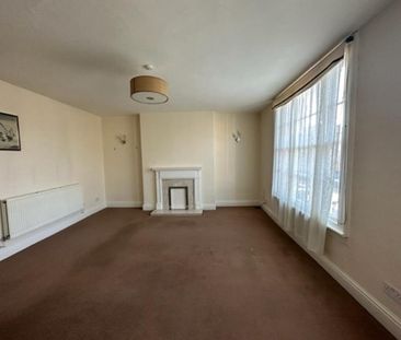 Available 2 Bed Apartment - Photo 3