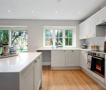 3 bedroom detached house to rent - Photo 3